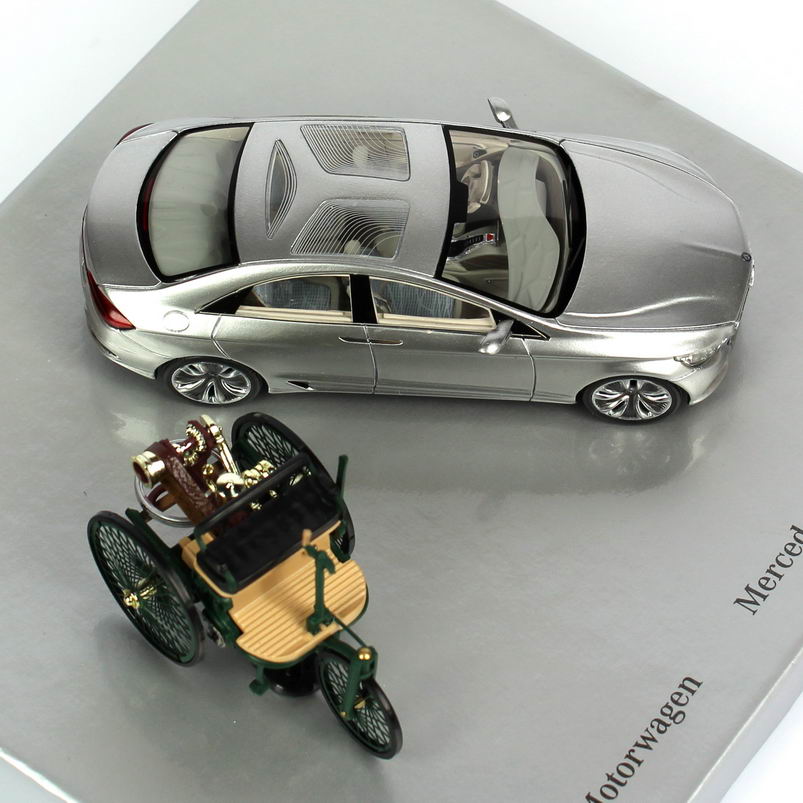 ミニカー Mercedes-Benz 125 Jahre Innovation JAN 2025 XCARTOYS 1/64 Mercedes-Benz 190E Blue Y65-02 | eBay