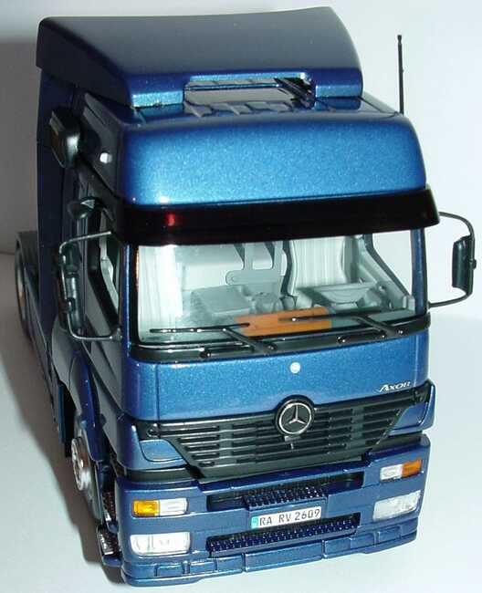 Foto 1:43 Mercedes-Benz Axor Fv Cv 2a Szgm denimblau-met. Werbemodell Minichamps B66000512