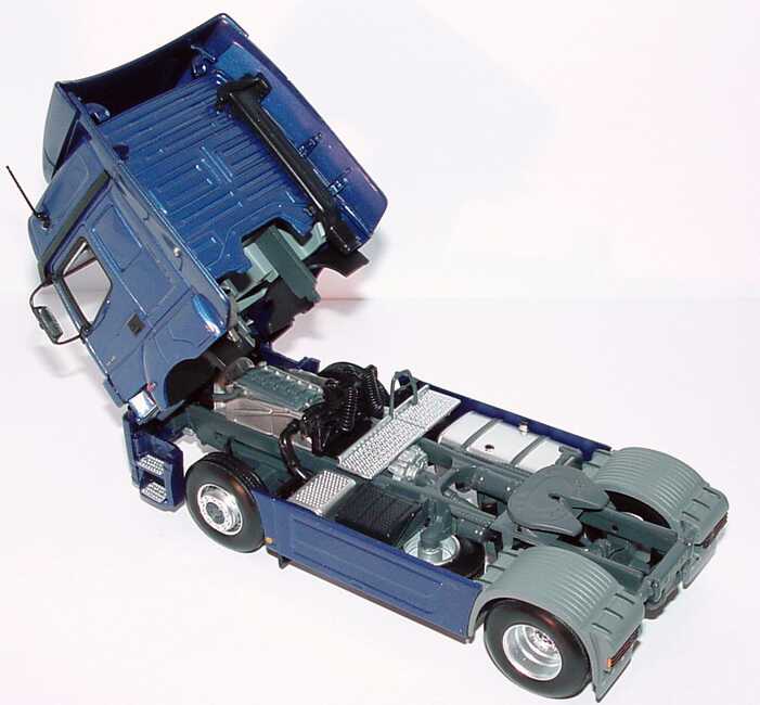 Foto 1:43 Mercedes-Benz Axor Fv Cv 2a Szgm denimblau-met. Werbemodell Minichamps B66000512