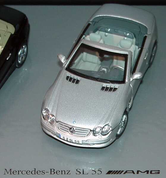 Foto 1:43 Mercedes-Benz Der Mythos SL (SL 500 schwarz + SL 55 AMG silber-met. + SL 65 AMG silber-met. mit funktionalen Variodächern) Werbemodell Norev B66962235