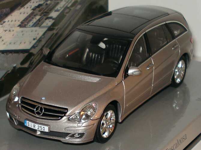 Foto 1:43 Mercedes-Benz R-Klasse (W251) 2005 cubanitsilber-met. Werksedition Werk Tuscaloosa Werbemodell Minichamps B66962243
