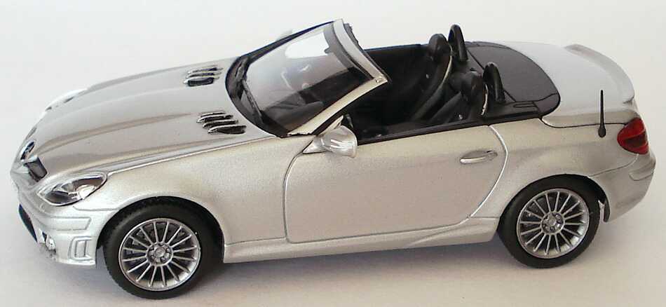 Foto 1:43 Mercedes-Benz SLK 55 AMG Facelift 2008 (R171) iridiumsilber-met. Werbemodell Minichamps B66960019