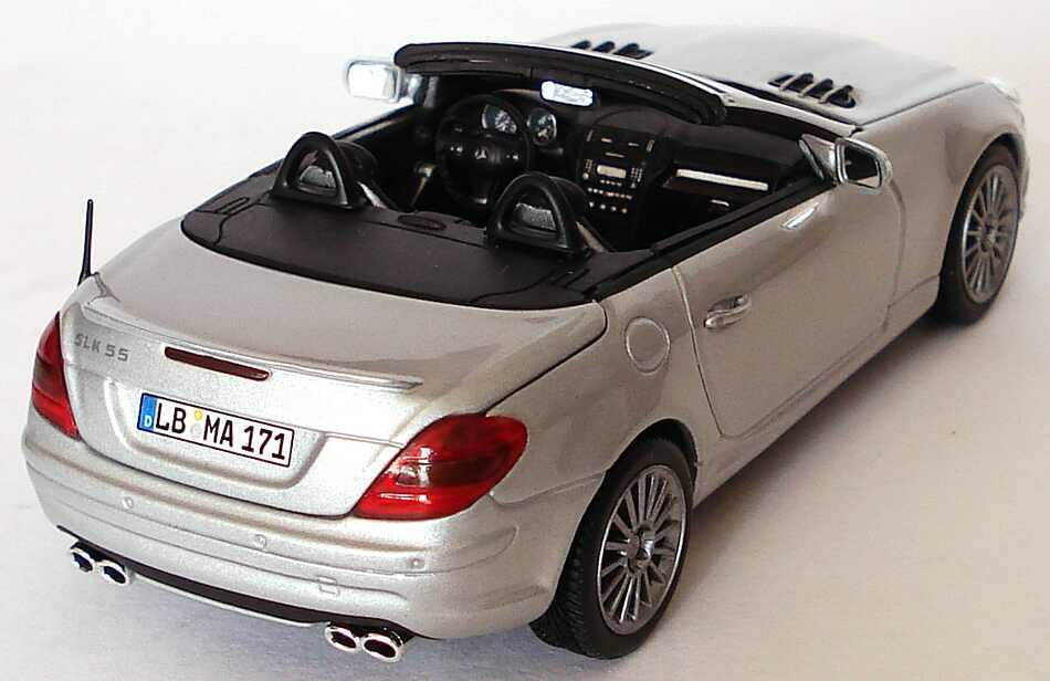 Foto 1:43 Mercedes-Benz SLK 55 AMG Facelift 2008 (R171) iridiumsilber-met. Werbemodell Minichamps B66960019