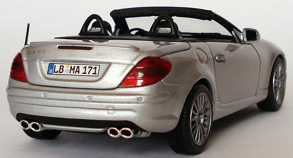 Foto 1:43 Mercedes-Benz SLK 55 AMG Facelift 2008 (R171) iridiumsilber-met. Werbemodell Minichamps B66960019