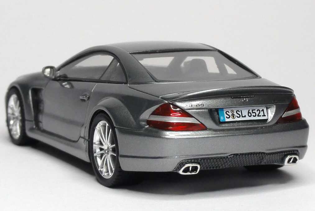 Foto 1:43 Mercedes-Benz SL 65 AMG Black Series (R230, Modell 2008) carbongrau-met. Absolute HOT 450850100