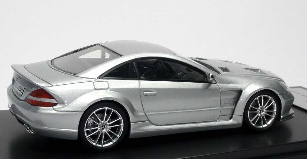 Foto 1:43 Mercedes-Benz SL 65 AMG Black Series (R230, Modell 2008) silber-met. Absolute HOT 450850000