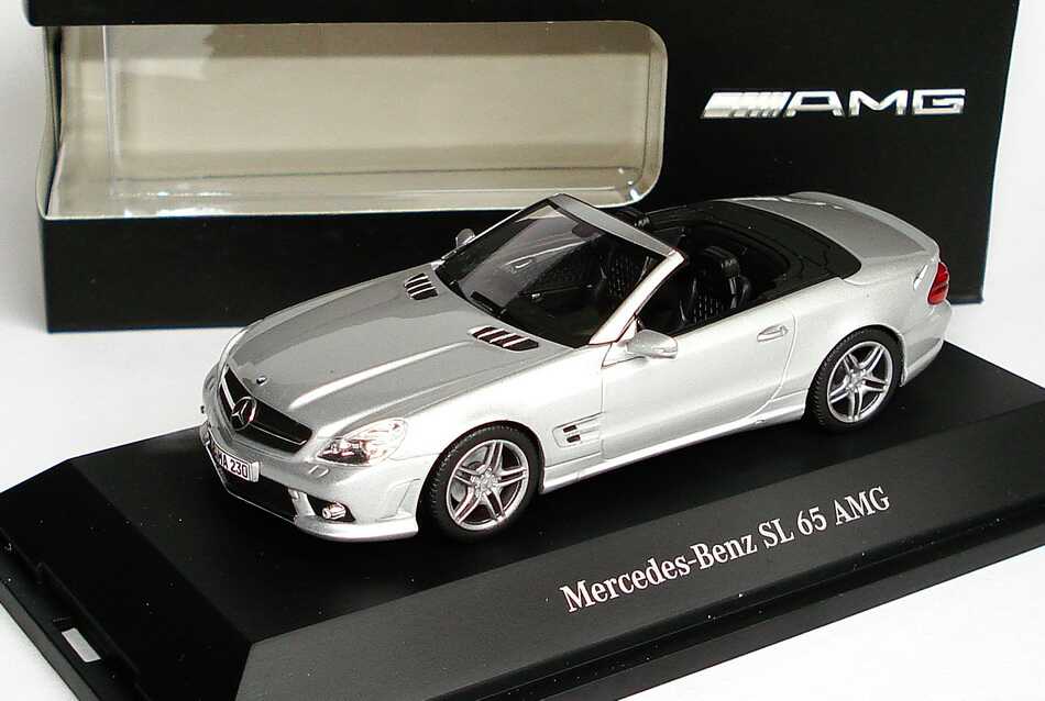 Foto 1:43 Mercedes-Benz SL 65 AMG (R230, Modell 2008) silber-met. Werbemodell Minichamps B66960601