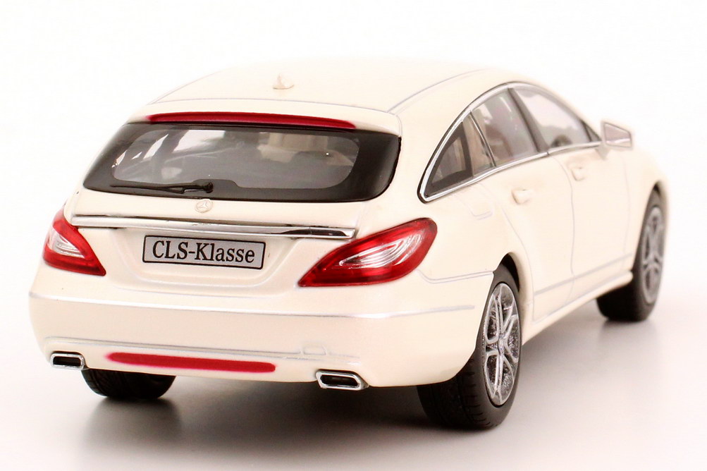 Foto 1:43 Mercedes-Benz CLS Shooting Brake (X218) bright-diamant-weiß Werbemodell Norev B66960113