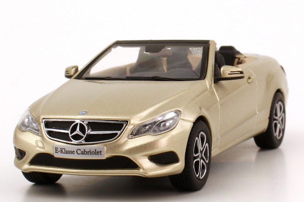 Foto 1:43 Mercedes-Benz E-Klasse Cabrio 2013 (A207 MOPF) argonit-silber-met. Werbemodell Kyosho B66960194