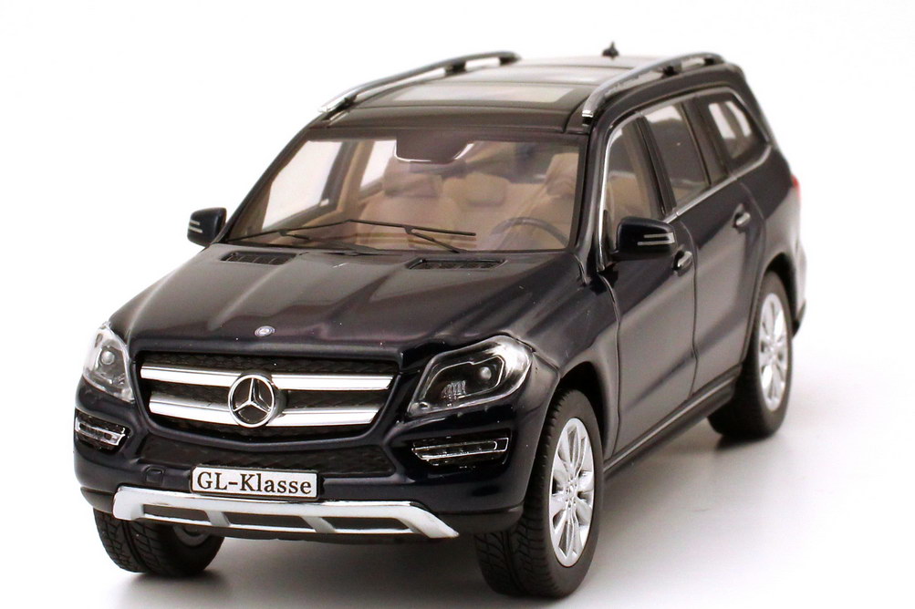 Foto 1:43 Mercedes-Benz GL-Klasse 2012 (X166) cavansit-blau-met. Werbemodell Norev B66960095