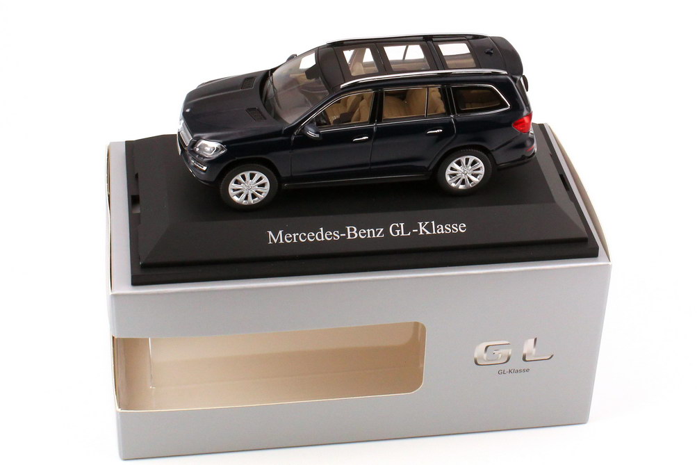 Foto 1:43 Mercedes-Benz GL-Klasse 2012 (X166) cavansit-blau-met. Werbemodell Norev B66960095