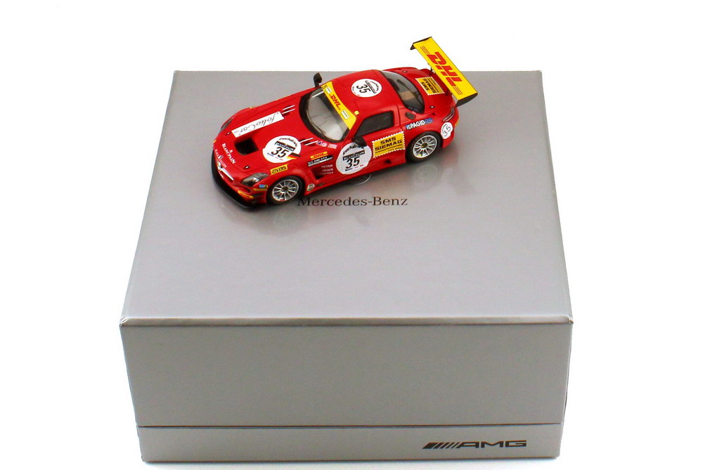 Foto 1:43 Mercedes-Benz SLS AMG GT3 (C197) 24h Spa 2011 Black Falcon, DHL Nr.35, Heyer / Jäger / Lemeret Werbemodell Spark B66960012