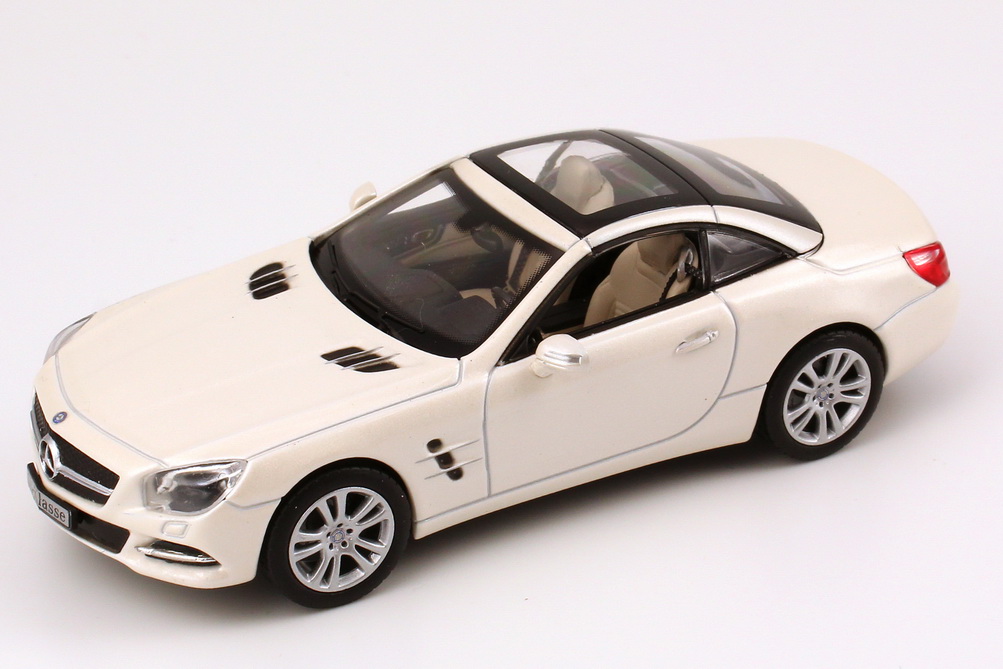 Foto 1:43 Mercedes-Benz SL-Klasse 2012 (R231) diamant-weiß-met. bright Werbemodell Norev B66960104