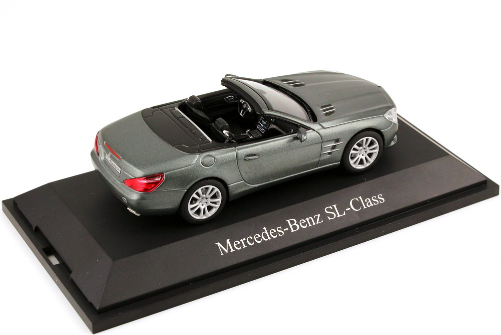Foto 1:43 Mercedes-Benz SL-Klasse 2012 (R231) cerussit-grau-met. Magno Werbemodell Norev B66960105