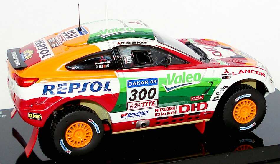 Foto 1:43 Mitsubishi Racing Lancer Rallye Dakar 2009 Repsol Nr.300 Werbemodell Vitesse MME50208