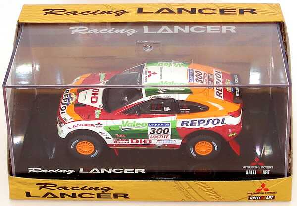 Foto 1:43 Mitsubishi Racing Lancer Rallye Dakar 2009 Repsol Nr.300 Werbemodell Vitesse MME50208