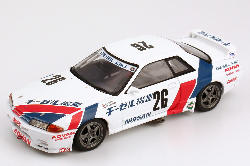 Foto 1:43 Nissan Skyline GT-R (R32) N1 JTCC 1990 Diesel Kiki Nr.26, K. Tohira / T. Kinoshita hpi-racing 8135