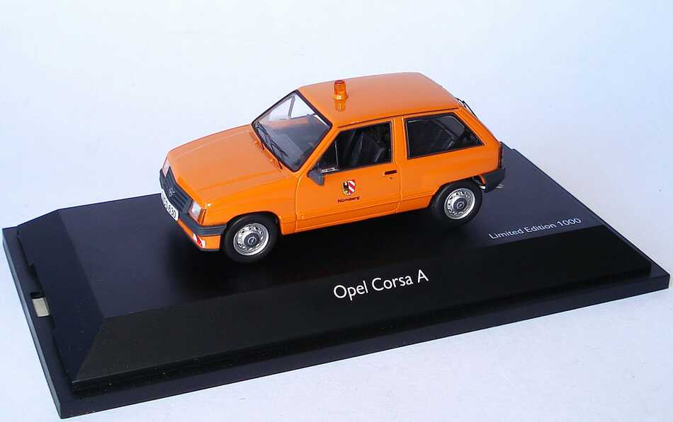 Foto 1:43 Opel Corsa A orange kommunal Stadt Nürnberg Schuco 03413
