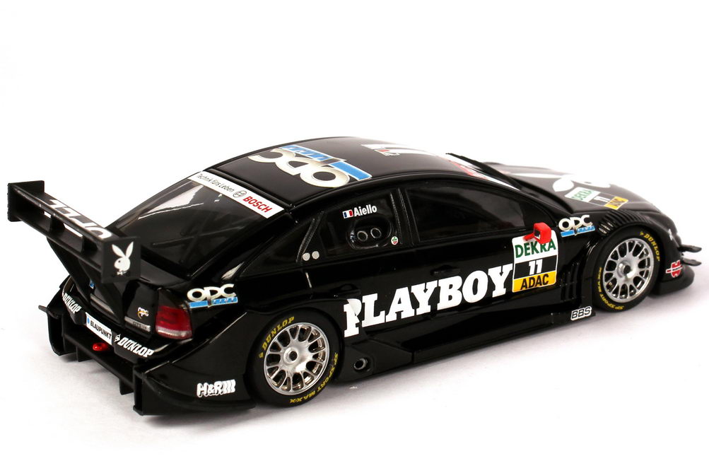 Foto 1:43 Opel Vectra GTS V8 DTM 2005 OPC, Playboy Nr.11, L. Aiello Minichamps 400054611