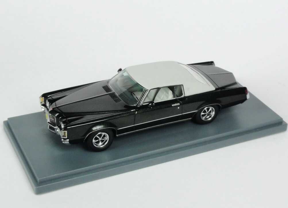 Foto 1:43 Pontiac Grand Prix HT Coupé (1972) schwarz, Dach weiß NEO Scale Models 44115