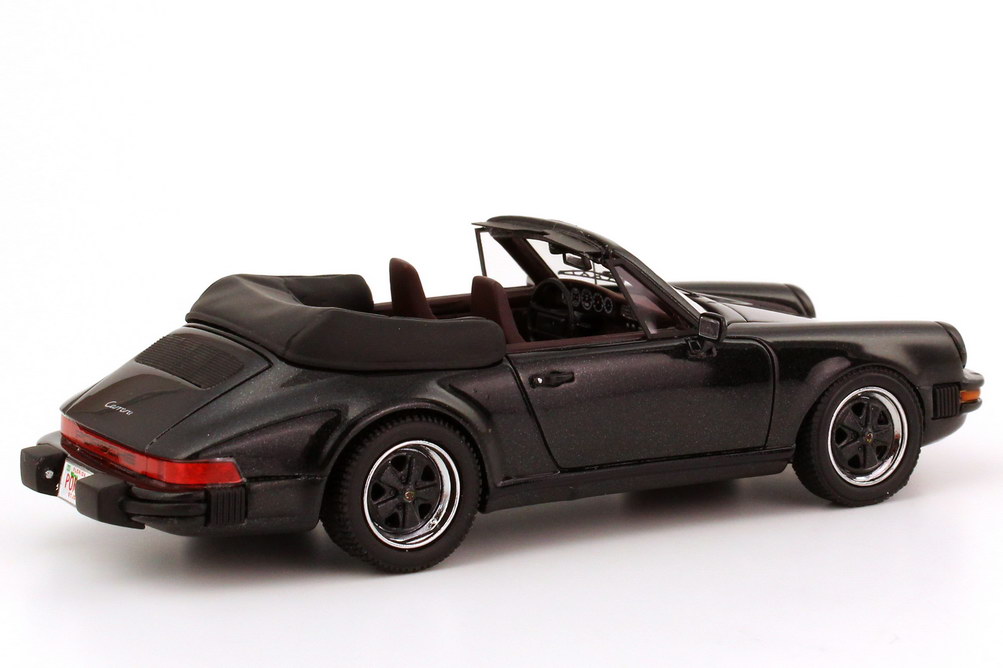 Foto 1:43 Porsche 911 Carrera Cabrio US-Version schwarz-met. NEO Scale Models 43250