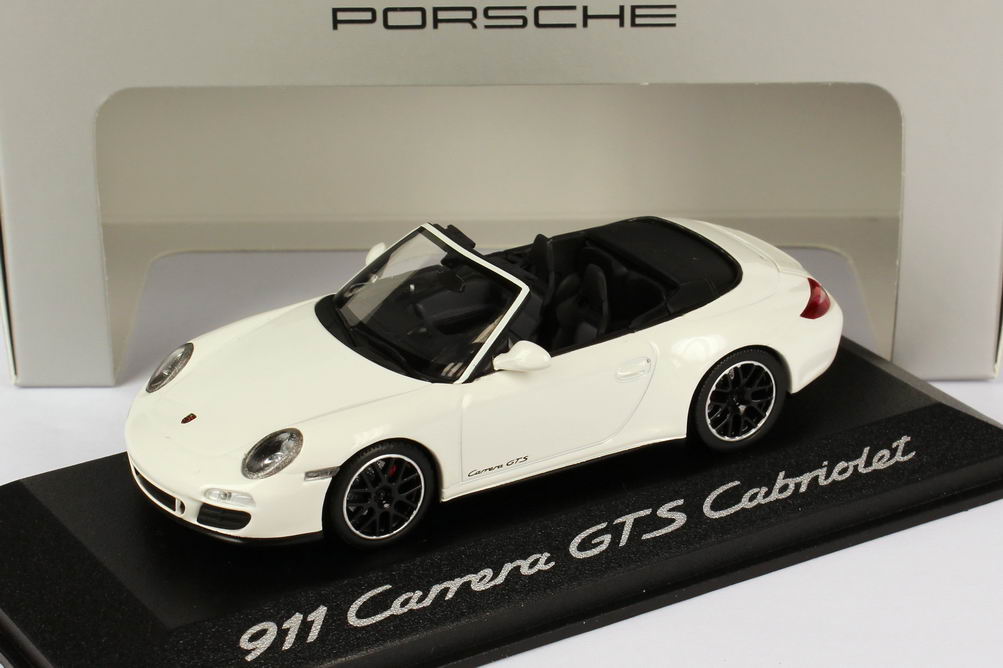 Foto 1:43 Porsche 911 Carrera GTS Cabriolet (997, Modell 2011) carrara-weiß Werbemodell Minichamps WAP0200210B