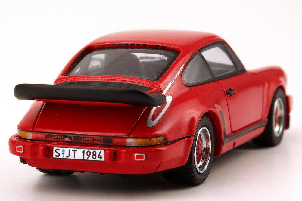 Foto 1:43 Porsche 911 Club Sport (1984) rot Provence Moulage PM0067