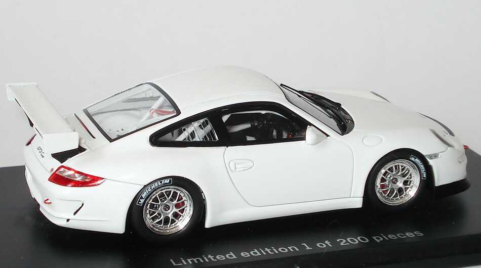 Foto 1:43 Porsche 911 GT3 Cup (997, Modell 2009) Plain Body weiß (Limited Edition, 1 of 200) Spark