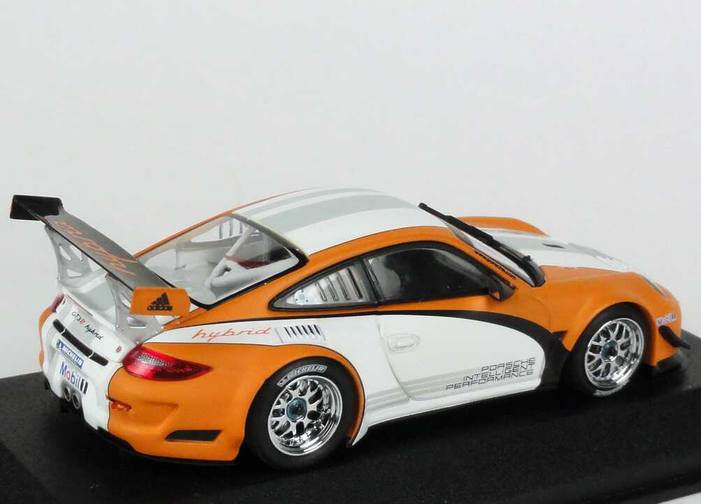 Foto 1:43 Porsche 911 GT3 R Hybrid (997) weiß/orange 2010 Werbemodell Minichamps WAP0201170B