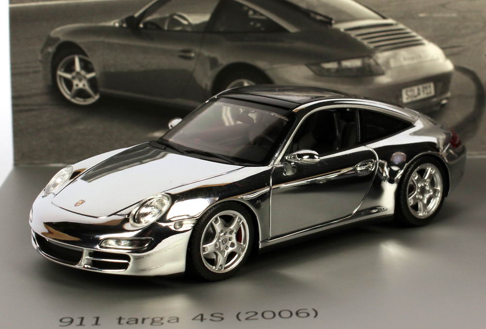 Foto 1:43 Porsche 911 targa Set (911 targa 4s 2006 + 911 targa 1966 verchromt) Werbemodell Minichamps WAP020SET16