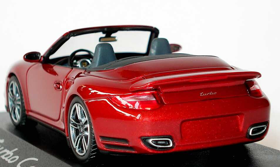 Foto 1:43 Porsche 911 turbo Cabriolet (997, Modell 2010) rubinrot-met. Werbemodell Minichamps WAP0200130A