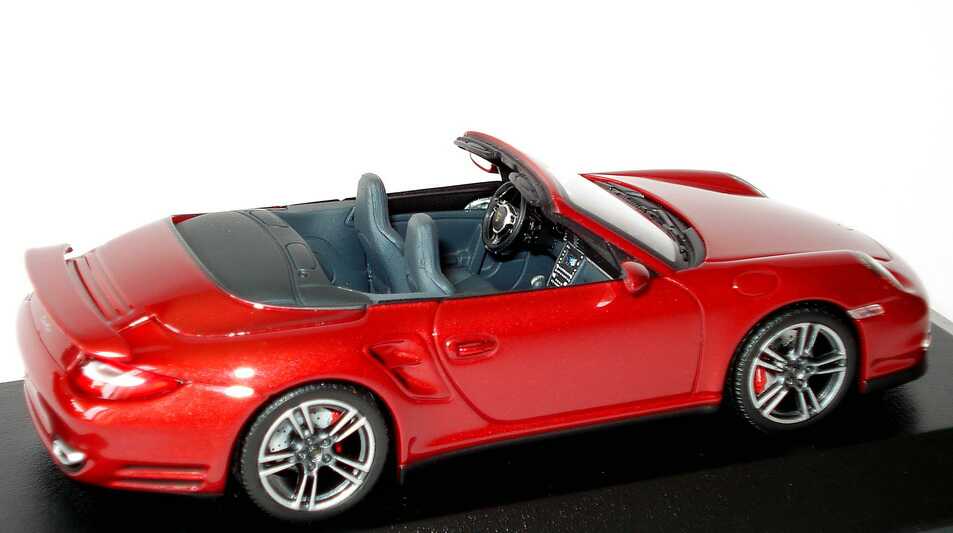 Foto 1:43 Porsche 911 turbo Cabriolet (997, Modell 2010) rubinrot-met. Werbemodell Minichamps WAP0200130A