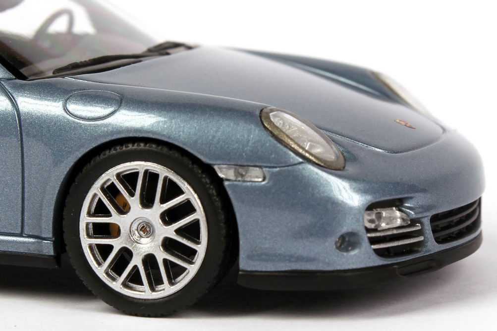 Foto 1:43 Porsche 911 turbo S (997, Modell 2010) eis-blau-met. Werbemodell Minichamps WAP0200120A