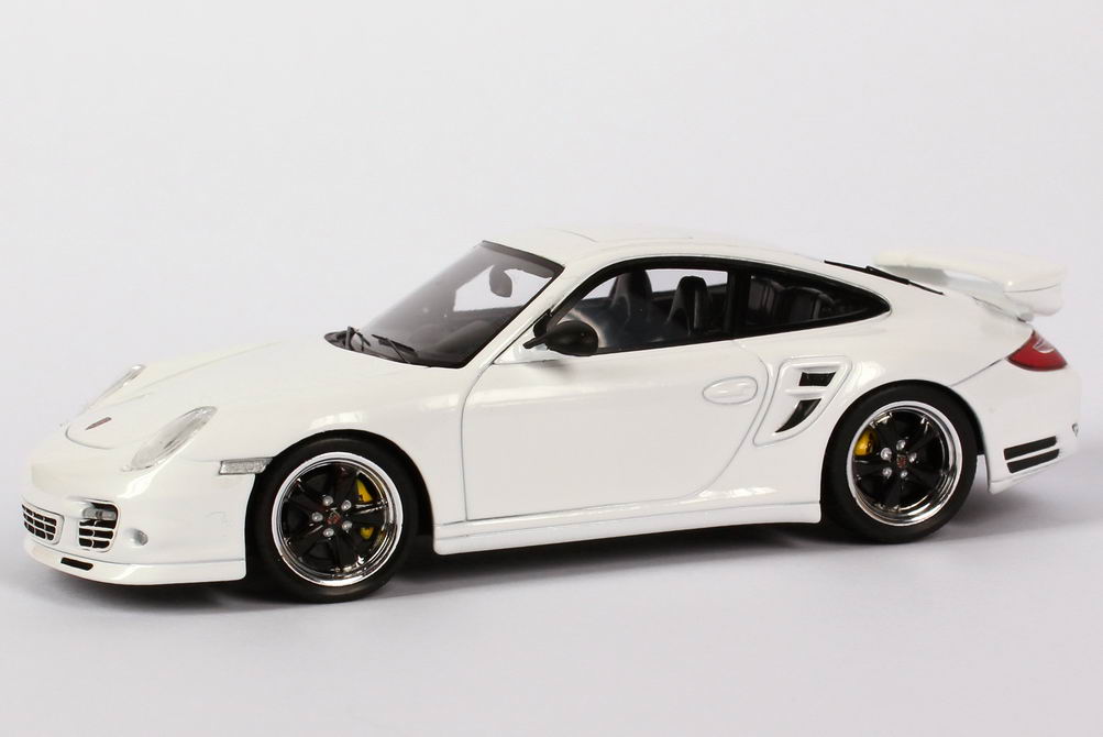 Foto 1:43 Porsche 911 turbo S Tequipment (997, Modell 2010) weiß Werbemodell Spark WAP0200290C