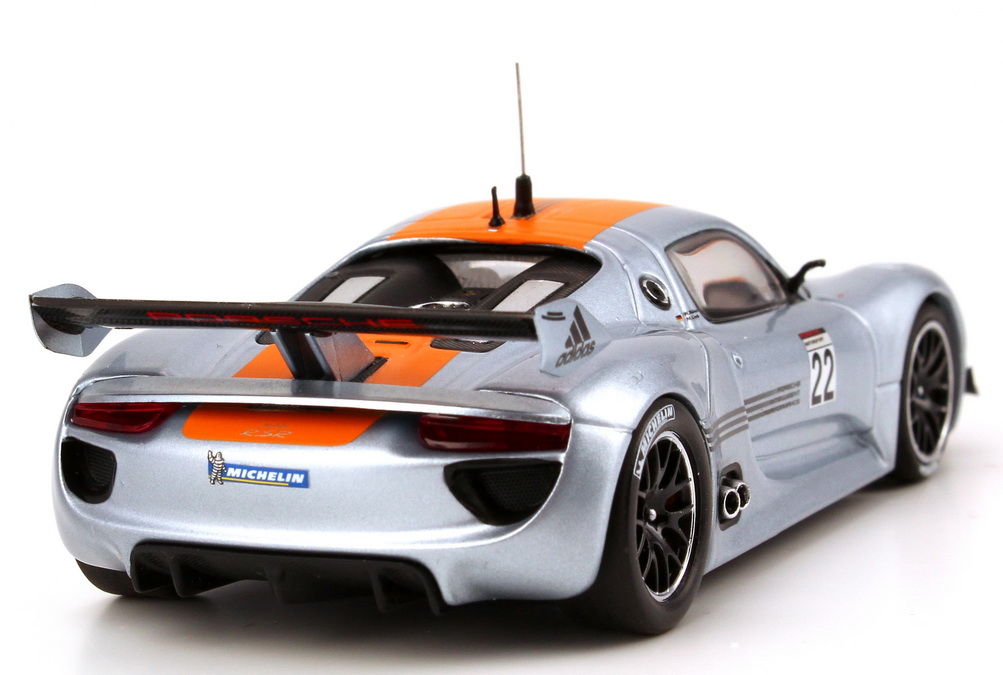 Foto 1:43 Porsche 918 RSR silber/orange Nr.22, Röhrl / Lieb (Detroit Motorshow 2011) Werbemodell Minichamps WAP0201910C