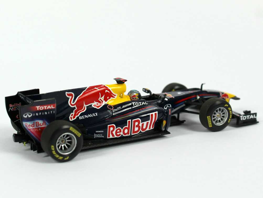 Foto 1:43 Red Bull Racing Renault Showcar Formel 1 2011 Nr.1, Sebastian Vettel Minichamps 410110071