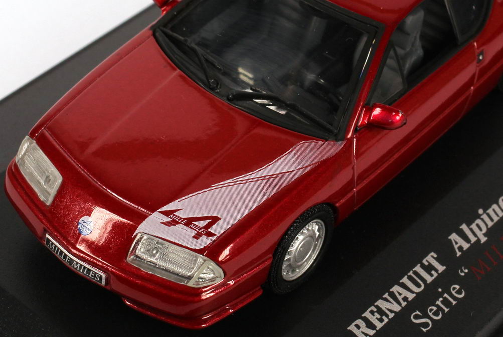 Foto 1:43 Renault Alpine GTA V6 Turbo Edition Mille Milles rot-met. Universal Hobbies 1681