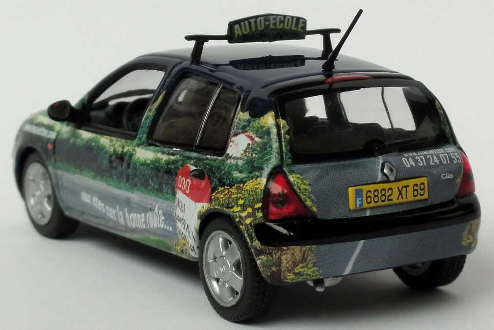 Foto 1:43 Renault Clio II Facelift 1.9 dCi Fahrschule Auto-Ecole Marietton - Norev 517510