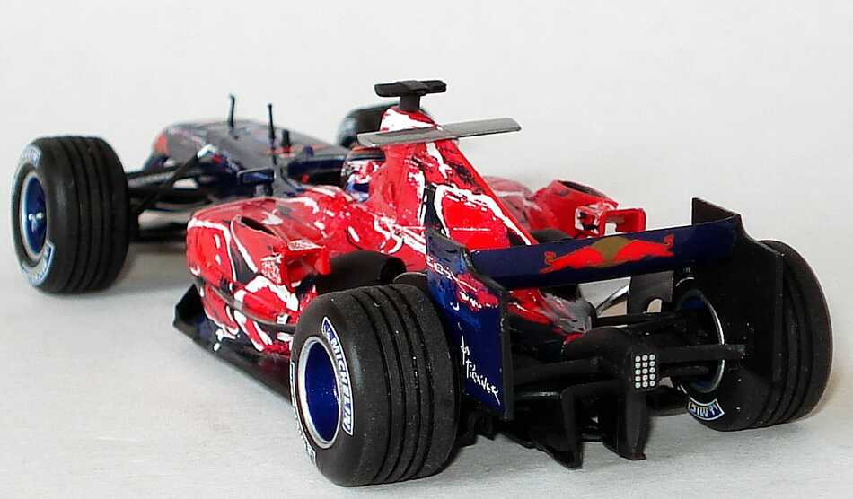 Foto 1:43 Toro Rosso Cosworth STR1 Formel 1 2006 Red Bull Nr.21, Scott Speed Minichamps 400060021