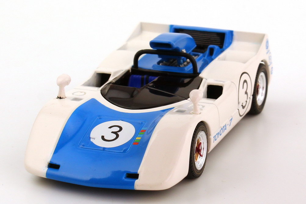 Foto 1:43 Toyota 7 Japan GP 1969 Nr.3 weiß/blau Ebbro 43664