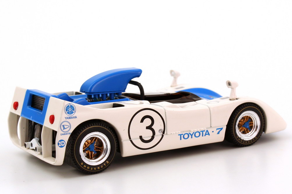 Foto 1:43 Toyota 7 Japan GP 1969 Nr.3 weiß/blau Ebbro 43664