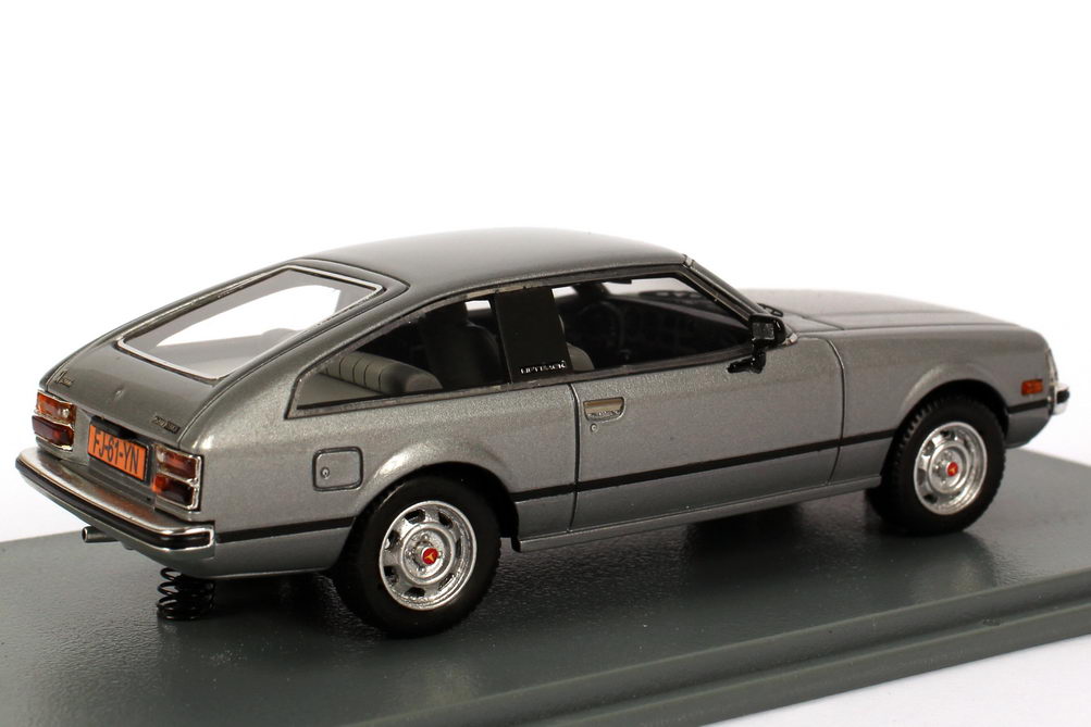 Foto 1:43 Toyota Celica 1978 silber-grau-met. NEO Scale Models 43261