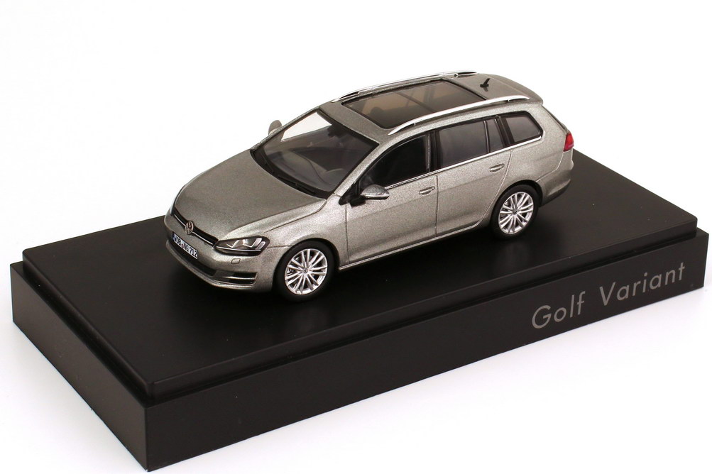 Shop für gebrauchte Modellautos - VW Golf 7 Variant  silbermetallic