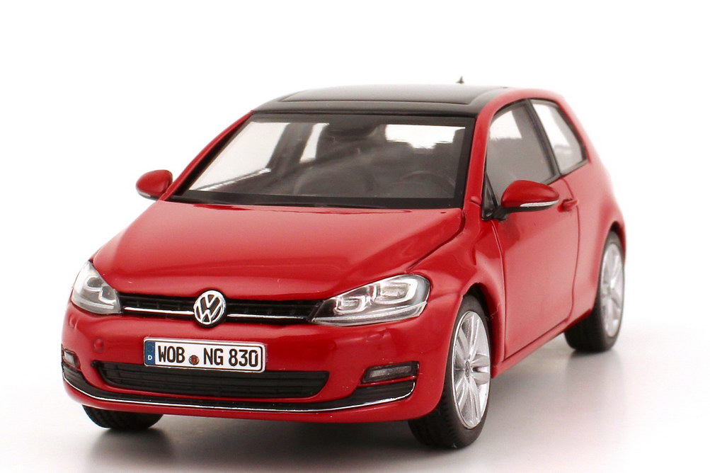 Foto 1:43 VW Golf VII 2012 2türig tornado-rot Werbemodell herpa 5G3099300ANA