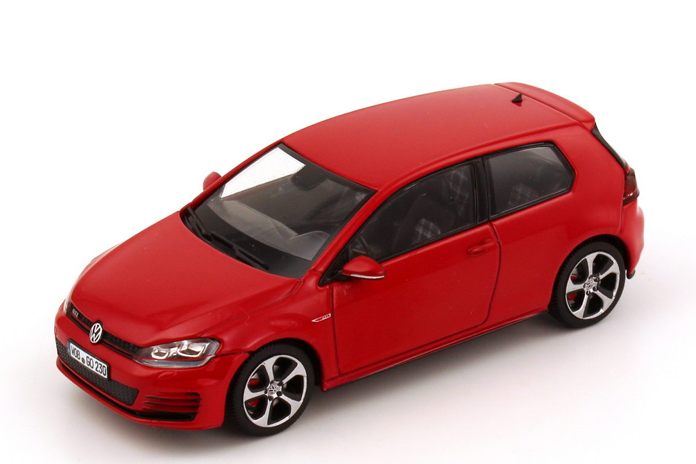 Foto 1:43 VW Golf VII GTI 2013 2türig tornado-rot Werbemodell herpa 5G3099300ABFC