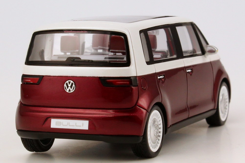 Foto 1:43 VW New Bulli concept rot-met./weiß-met. (Genfer Autosalon 2011)  Werbemodell Premium ClassiXXs 7E9099300BL9
