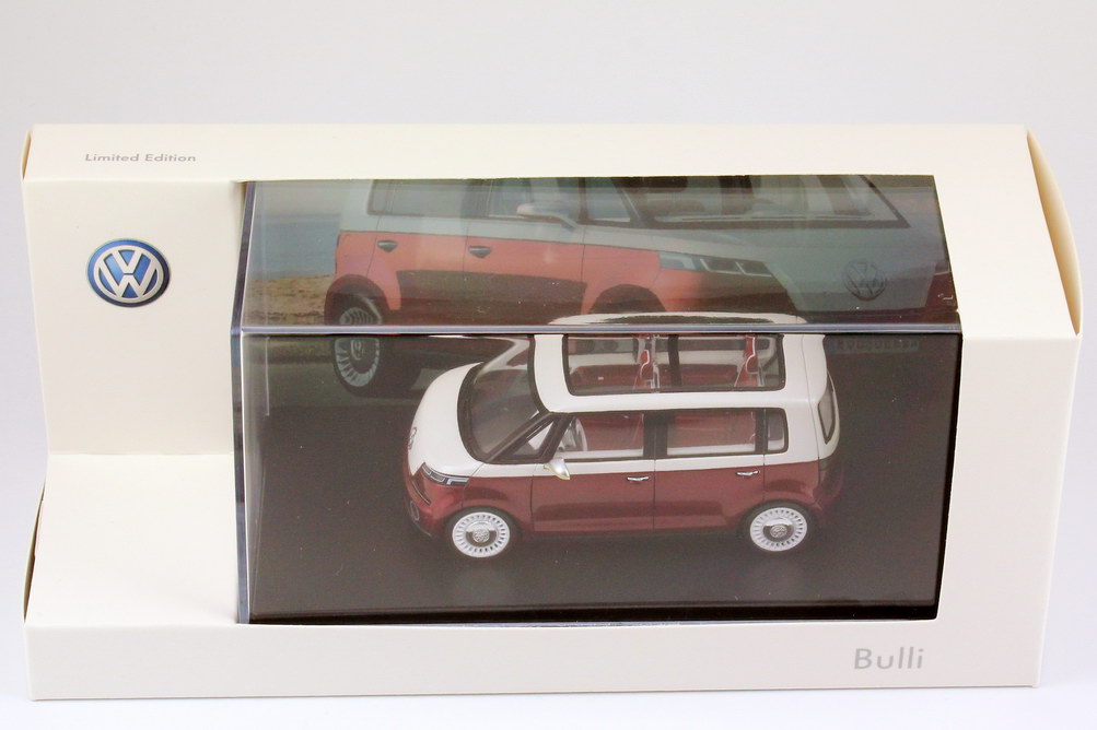 Foto 1:43 VW New Bulli concept rot-met./weiß-met. (Genfer Autosalon 2011)  Werbemodell Premium ClassiXXs 7E9099300BL9