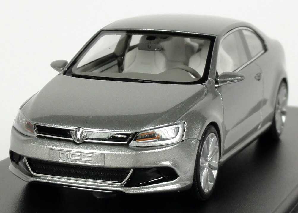 Foto 1:43 VW New Compact Coupé NCC silber-met. NAIAS Detroit 2010 Werbemodell Looksmart 000099300AA001