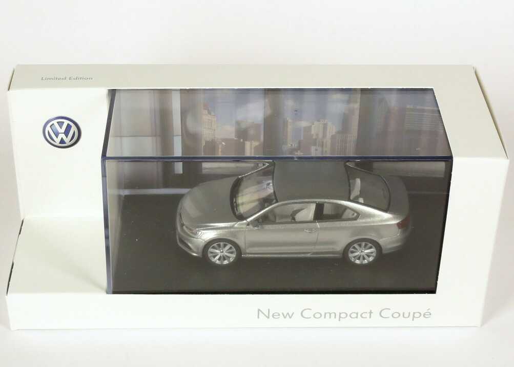 Foto 1:43 VW New Compact Coupé NCC silber-met. NAIAS Detroit 2010 Werbemodell Looksmart 000099300AA001