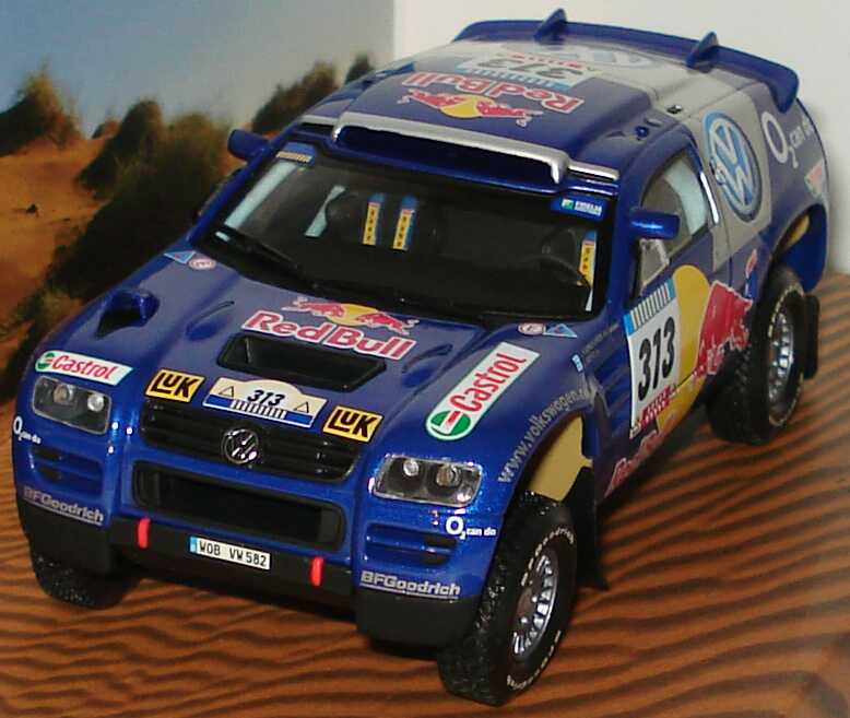 Foto 1:43 VW Race Touareg 2005 Rallye Dakar VW, Red Bull Nr.313, Kankkunen/Repo Werbemodell Minichamps 7L0099400PD313